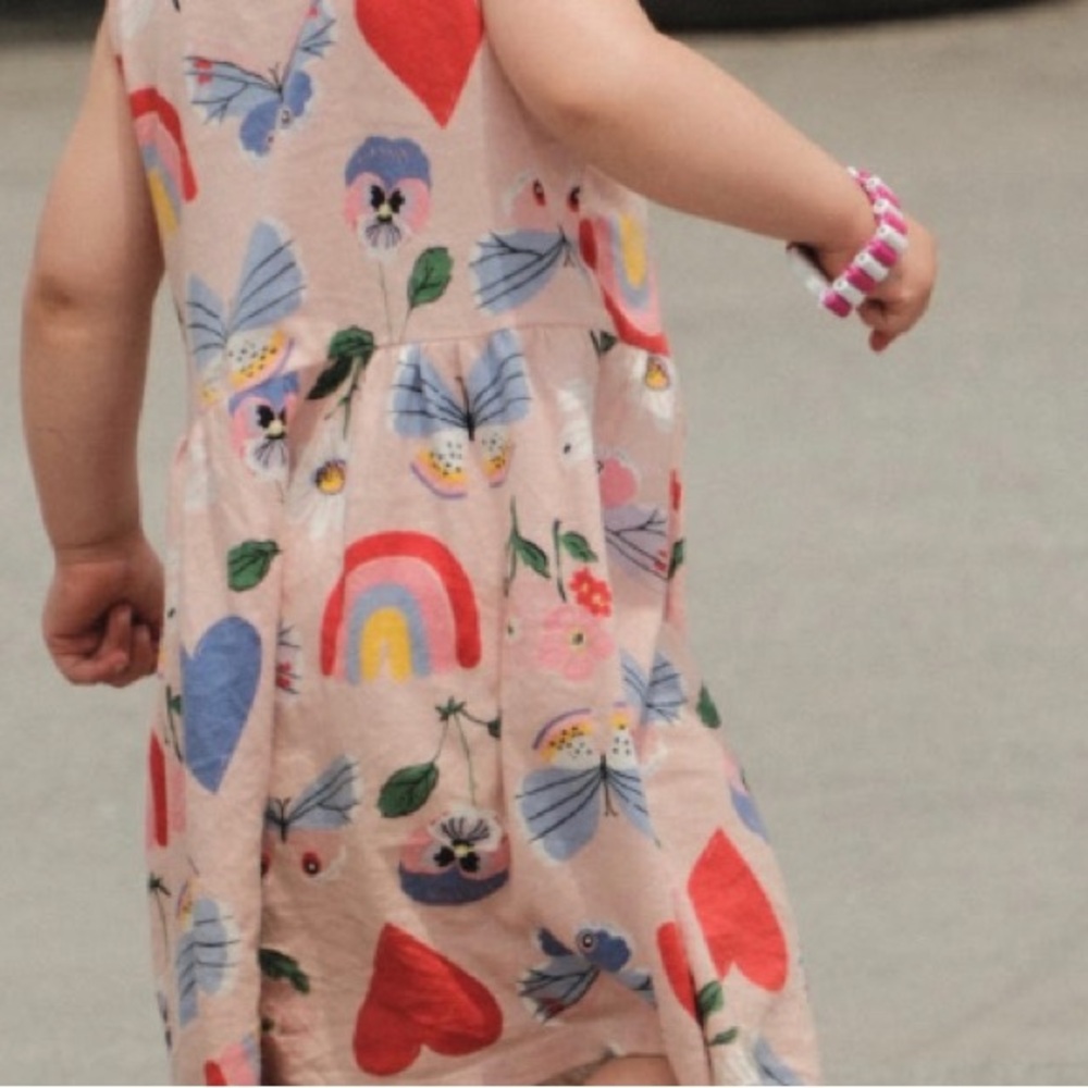 H&M Butterflies 🦋 Heart ❤️ and Rainbow Dress 🌈